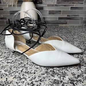 Paul Andrew Women’s Wraparound Ankle Kitten Heel Size 39